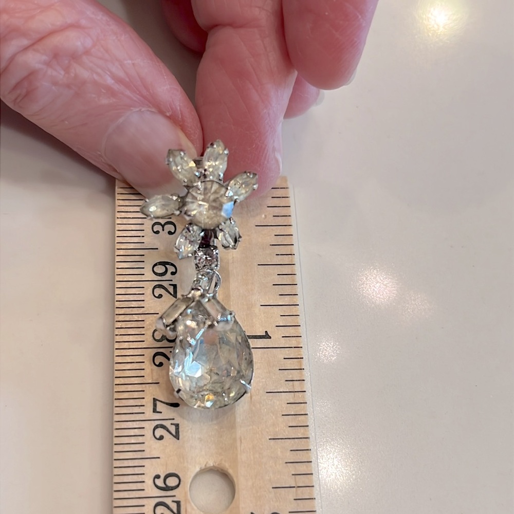 Volupte Vintage Rhinestone Necklace & Screw Back Earring Set. Beyond Exquisite. - Picture 12 of 16